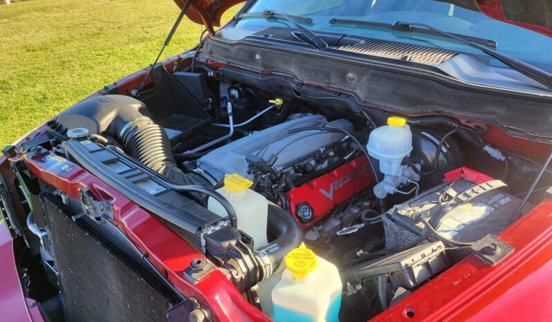 
								2006 Dodge Ram SRT-10 Quad Cab full									