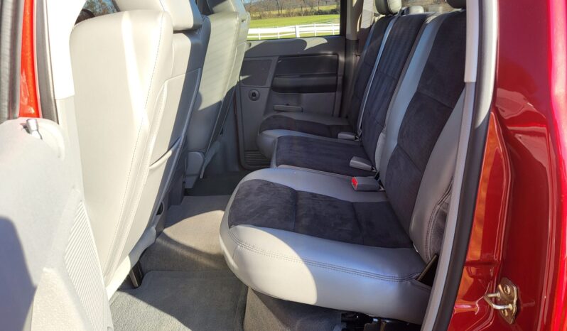 
								2006 Dodge Ram SRT-10 Quad Cab full									