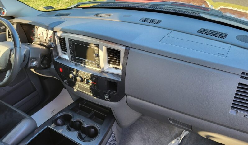 
								2006 Dodge Ram SRT-10 Quad Cab full									