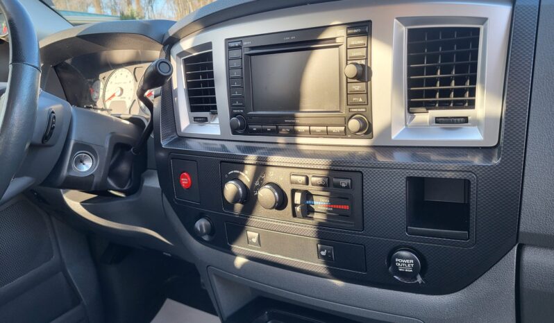 
								2006 Dodge Ram SRT-10 Quad Cab full									