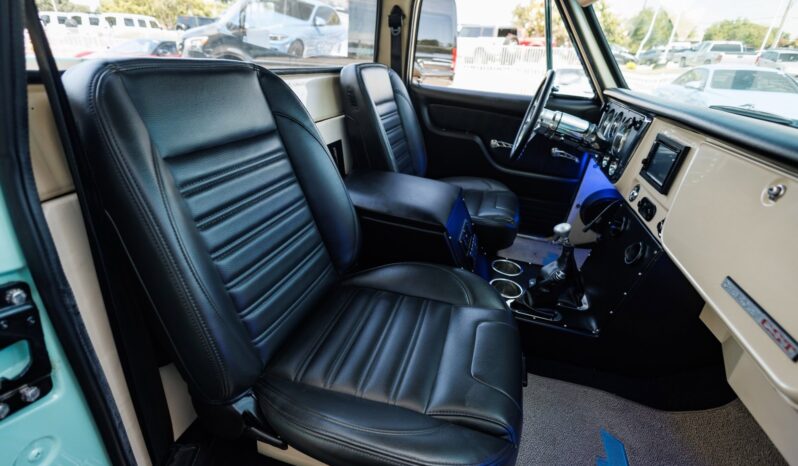 
								1970 Chevrolet C 10 Custom Restomod Automatic full									