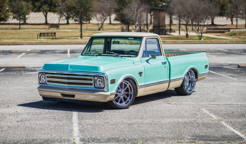 
								1970 Chevrolet C 10 Custom Restomod Automatic full									