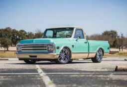 
										1970 Chevrolet C 10 Custom Restomod Automatic full									