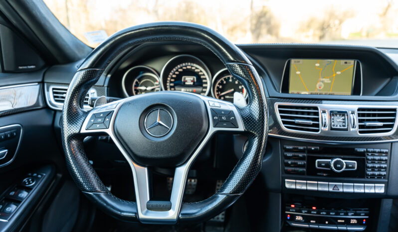 
								2014 Mercedes-Benz E63 AMG 4MATIC Wagon full									