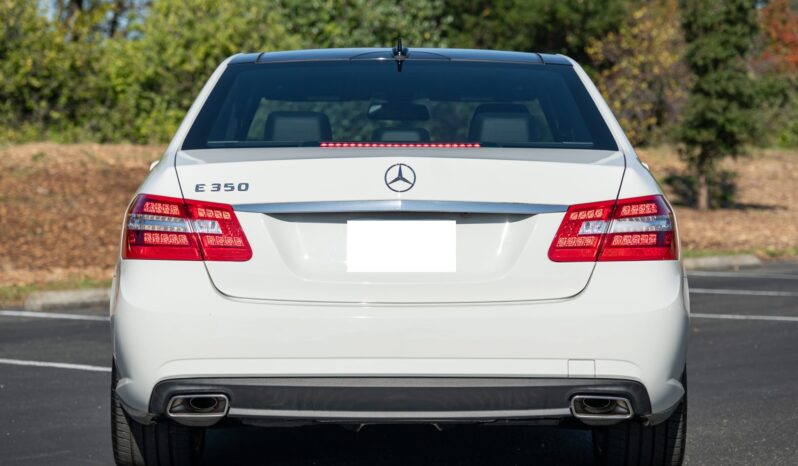 
								2010 Mercedes-Benz E350 Sedan full									
