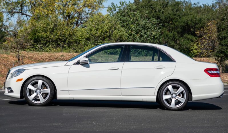 
								2010 Mercedes-Benz E350 Sedan full									