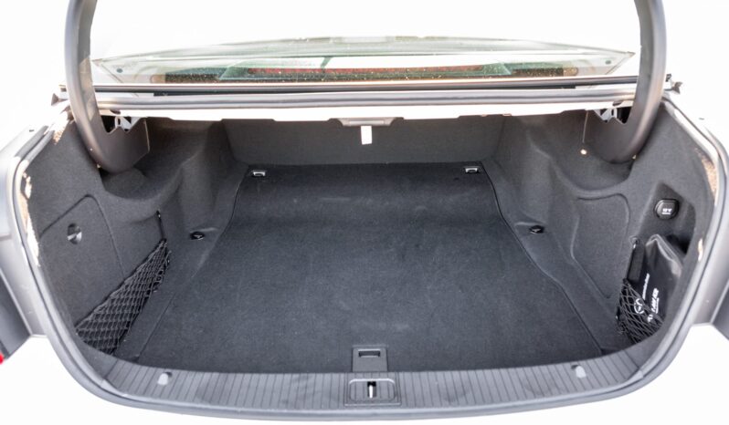 
								2010 Mercedes-Benz E350 Sedan full									