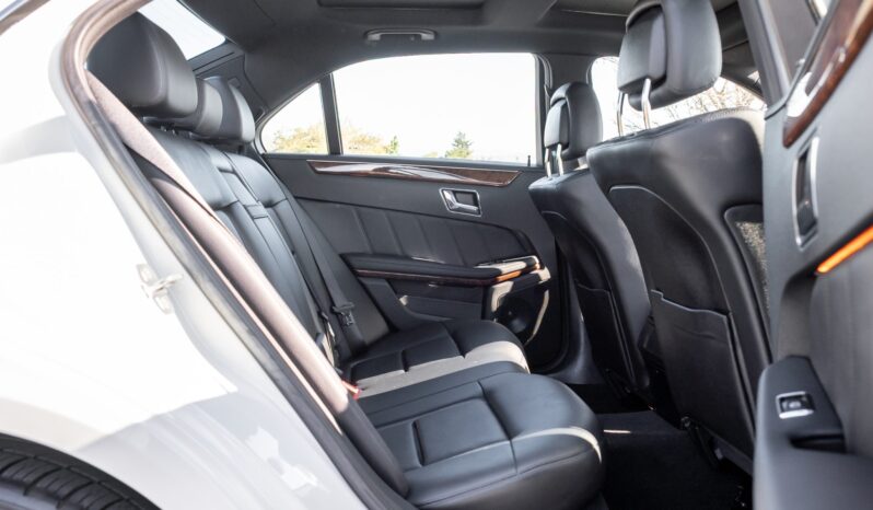 
								2010 Mercedes-Benz E350 Sedan full									