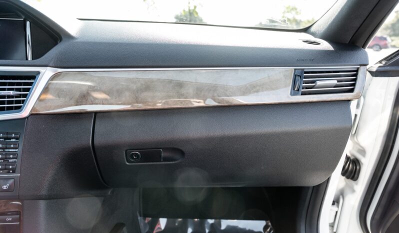 
								2010 Mercedes-Benz E350 Sedan full									