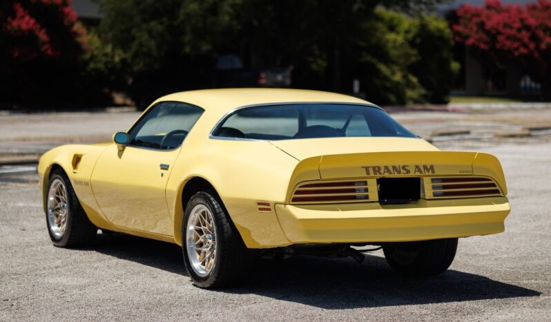 
								1977 Pontiac Firebird Trans Am LS Restomod full									