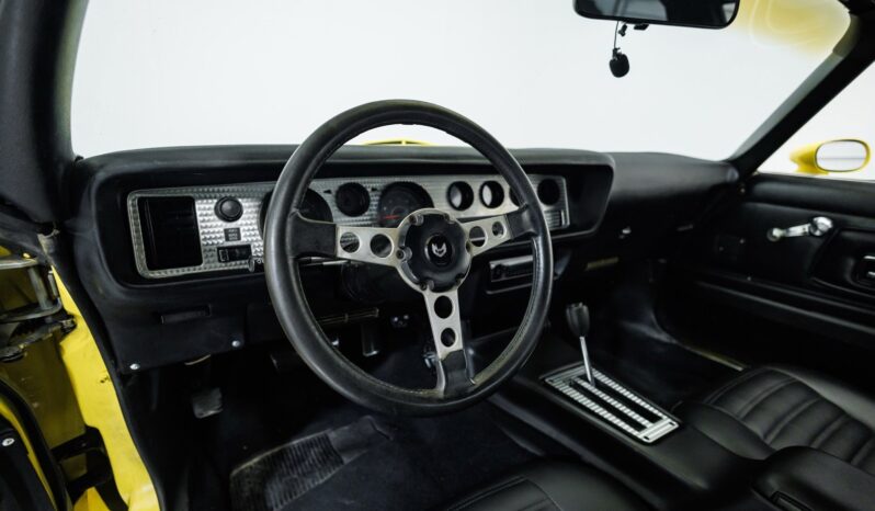 
								1977 Pontiac Firebird Trans Am LS Restomod full									