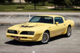 1977 Pontiac Firebird Trans Am LS Restomod