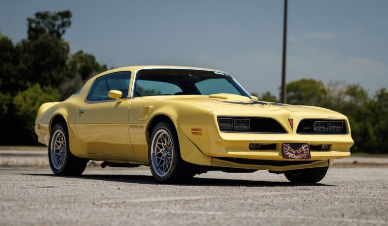 
								1977 Pontiac Firebird Trans Am LS Restomod full									