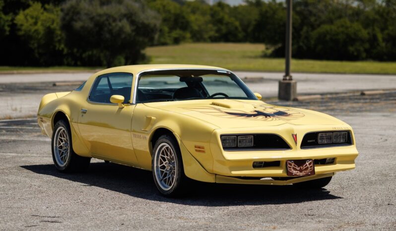
								1977 Pontiac Firebird Trans Am LS Restomod full									