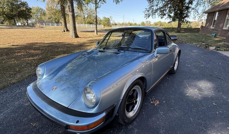 
								1986 Porsche 911 Carrera Coupe full									