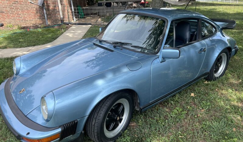
								1986 Porsche 911 Carrera Coupe full									