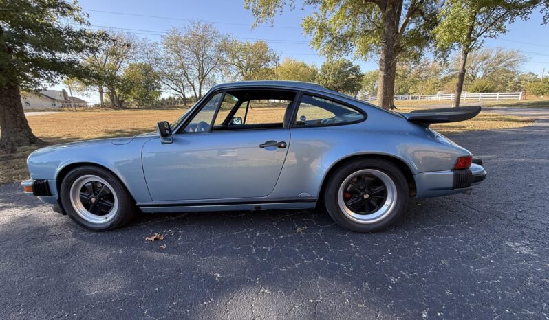 
								1986 Porsche 911 Carrera Coupe full									