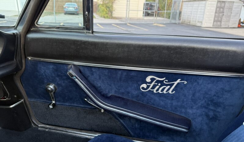 
								1981 Fiat Spider 2000 full									