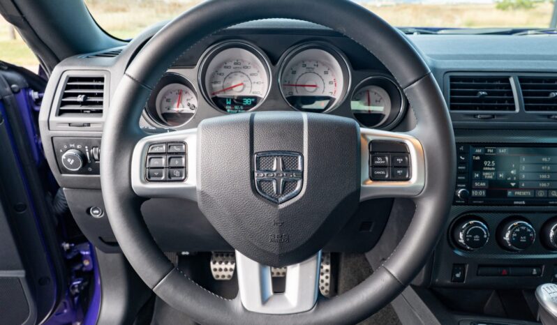 
								2013 Dodge Challenger RT Classic 6-Speed full									