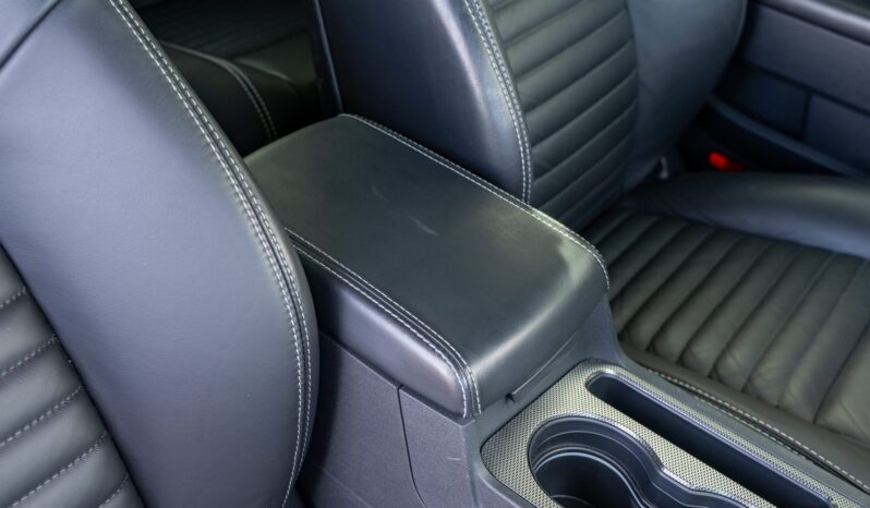 
								2013 Dodge Challenger RT Classic 6-Speed full									