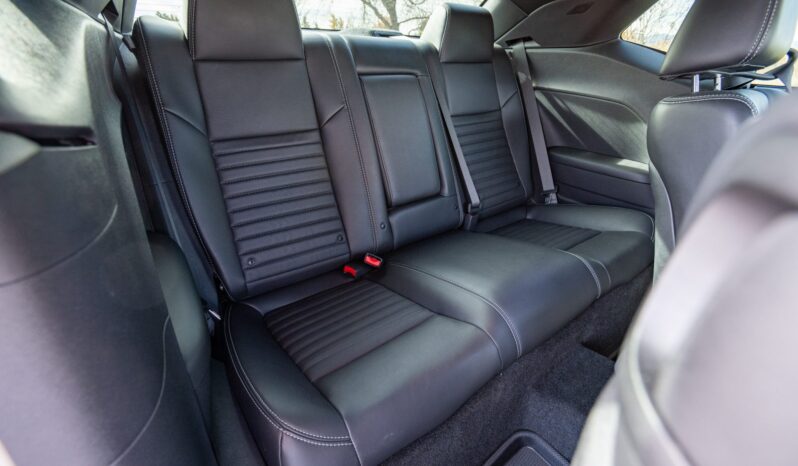 
								2013 Dodge Challenger RT Classic 6-Speed full									