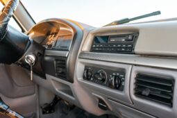 
										1994 Ford F-250 XLT 4×4 5-Speed full									