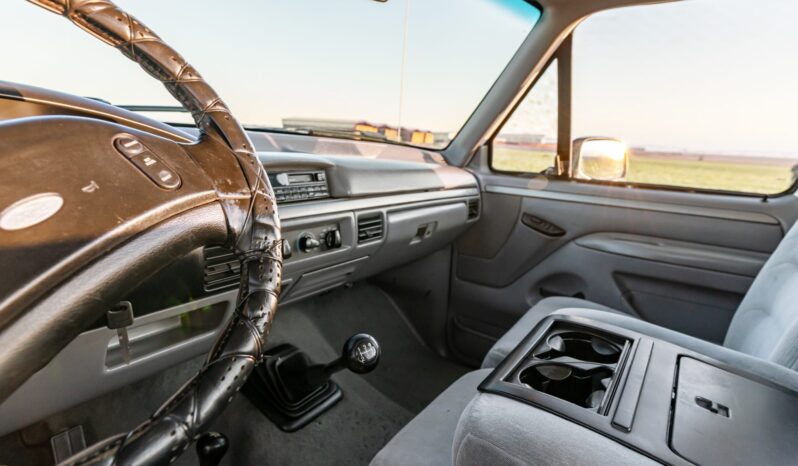 
								1994 Ford F-250 XLT 4×4 5-Speed full									