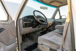 
										1994 Ford F-250 XLT 4×4 5-Speed full									