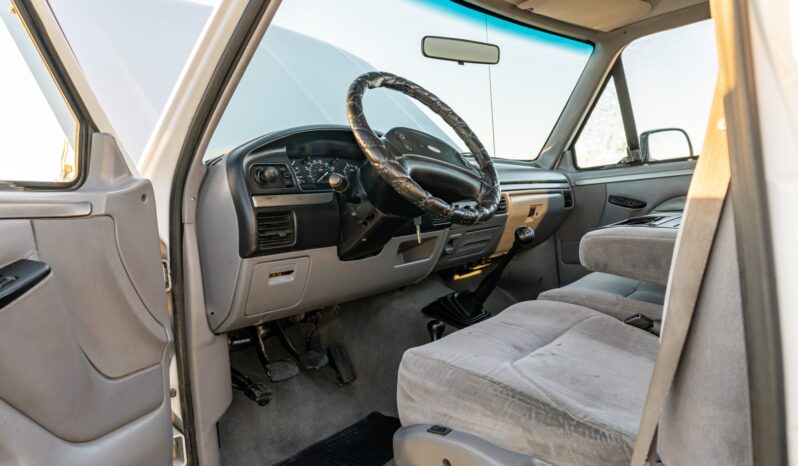 
								1994 Ford F-250 XLT 4×4 5-Speed full									