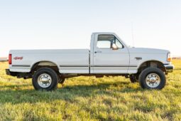 
										1994 Ford F-250 XLT 4×4 5-Speed full									