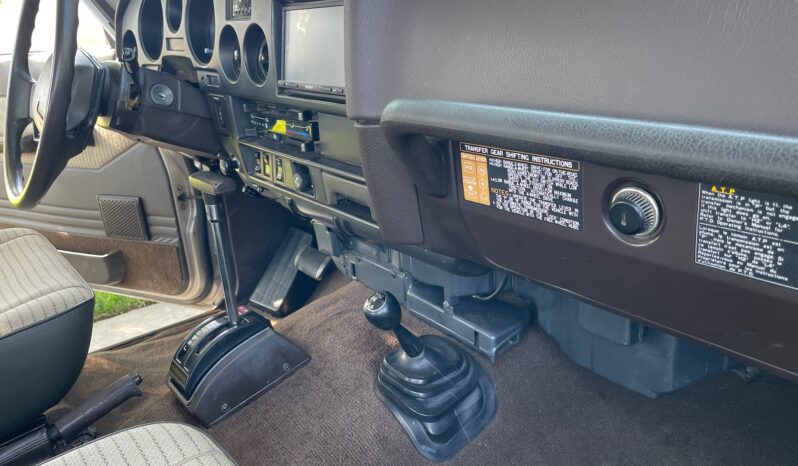 
								1989 Toyota Land Cruiser FJ62 full									
