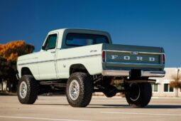
										1967 Ford F-100 Custom 5.0 Coyote full									