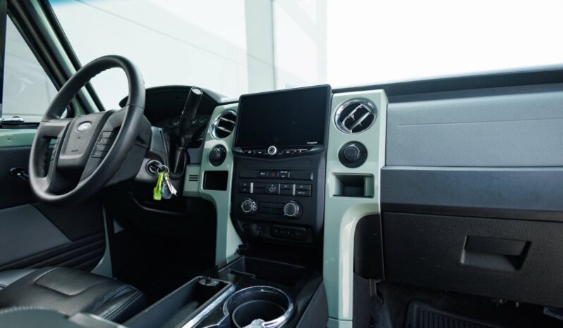 
								1967 Ford F-100 Custom 5.0 Coyote full									