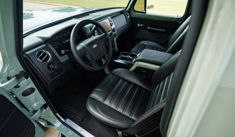 
								1967 Ford F-100 Custom 5.0 Coyote full									