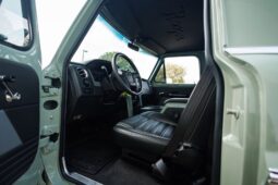 
										1967 Ford F-100 Custom 5.0 Coyote full									