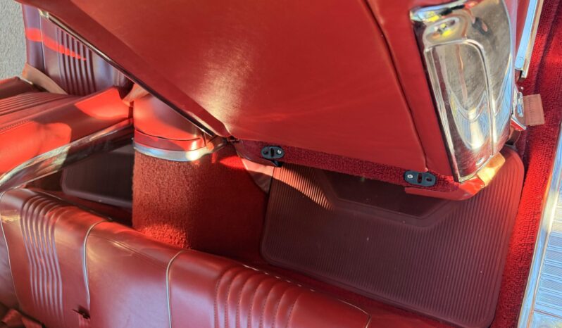 
								1963 Ford Thunderbird Coupe full									