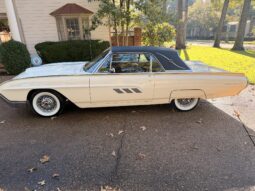 1963 Ford Thunderbird Coupe 2