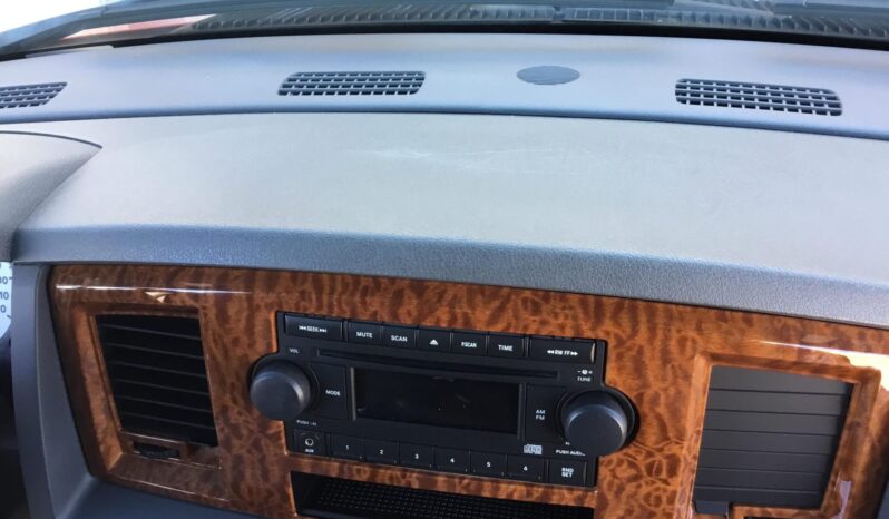 
								2006 Dodge Ram 3500 SLT Mega Cab 4×4 Cummins full									