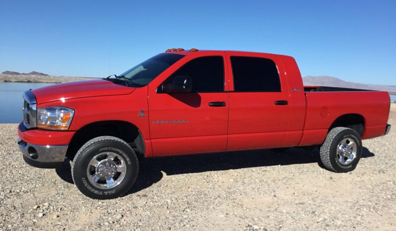 
								2006 Dodge Ram 3500 SLT Mega Cab 4×4 Cummins full									