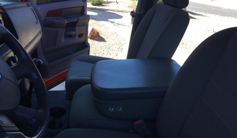 
								2006 Dodge Ram 3500 SLT Mega Cab 4×4 Cummins full									