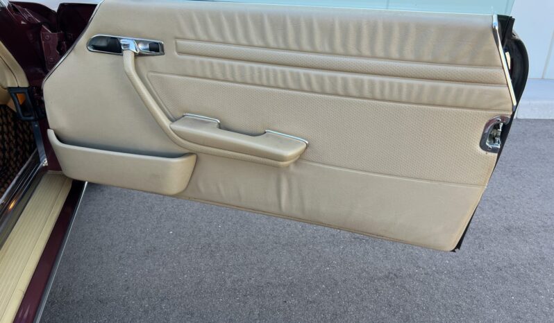 
								1986 Mercedes-Benz 560SL full									