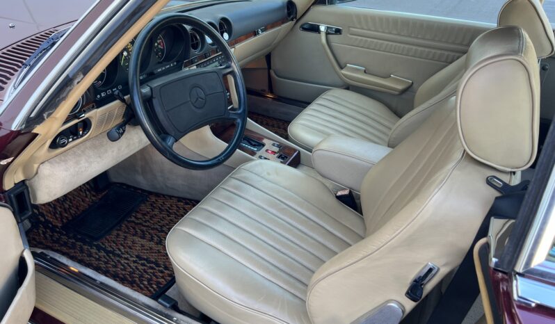 
								1986 Mercedes-Benz 560SL full									