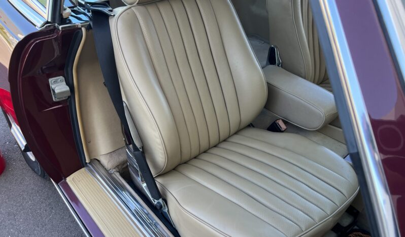 
								1986 Mercedes-Benz 560SL full									