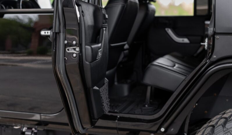 
								2017 Jeep Wrangler Unlimited Rubicon Hard Rock Edition full									