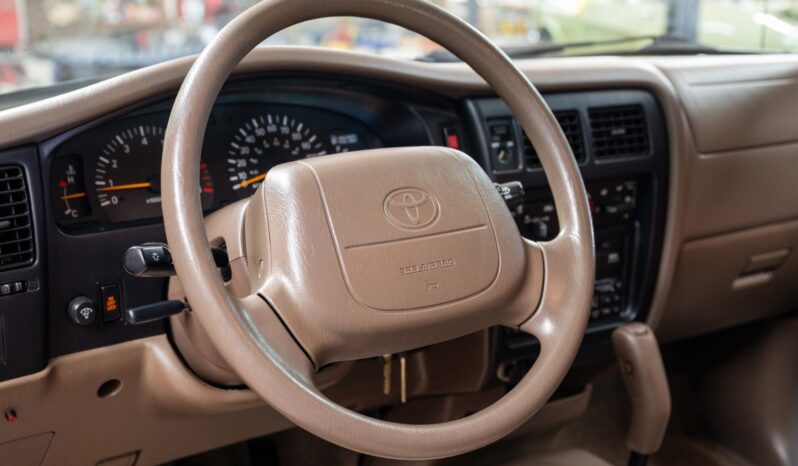 
								1999 Toyota Tacoma PreRunner XtraCab TRD full									