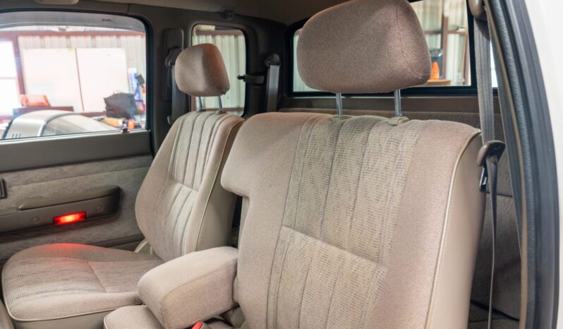 
								1999 Toyota Tacoma PreRunner XtraCab TRD full									