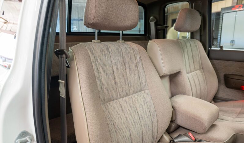 
								1999 Toyota Tacoma PreRunner XtraCab TRD full									