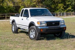 
										1999 Toyota Tacoma PreRunner XtraCab TRD full									