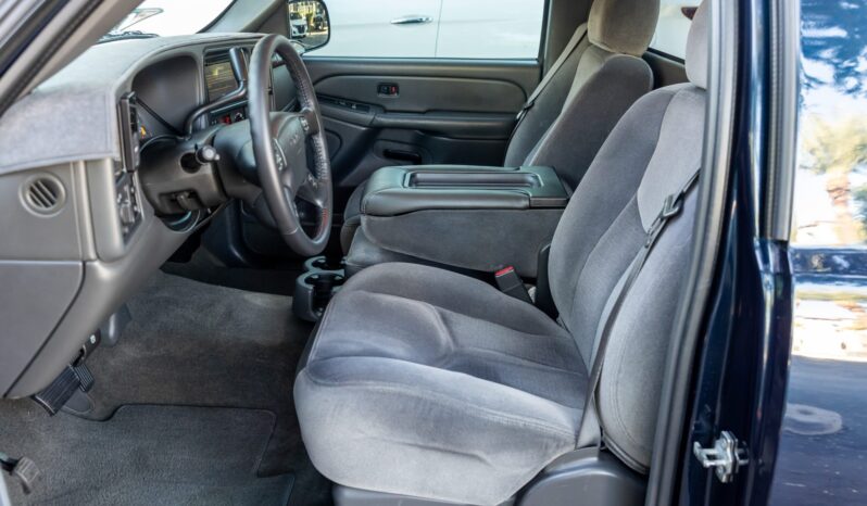 
								2005 GMC Sierra 1500 SLE full									