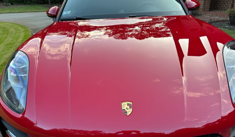 
								2021 Porsche Macan full									